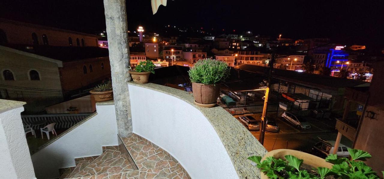 Apartments Ishmi In Center Of Улцинь Номер фото