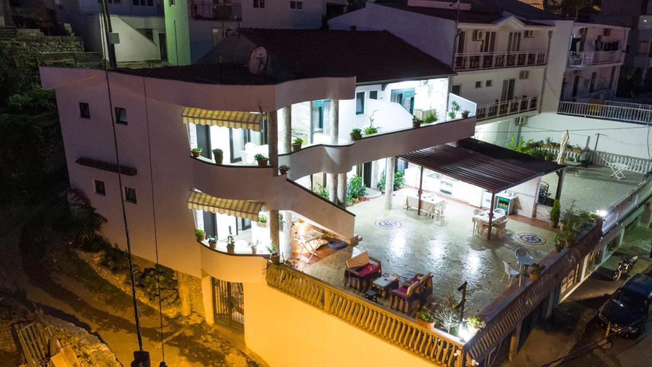 Apartments Ishmi In Center Of Улцинь Екстер'єр фото