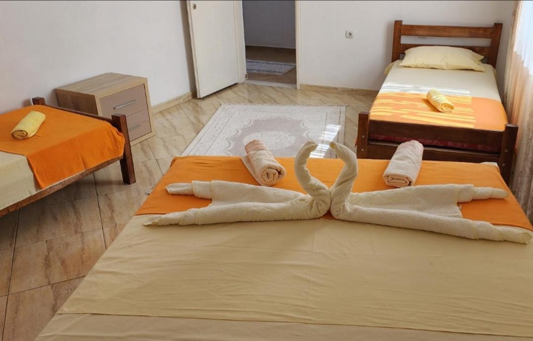 Apartments Ishmi In Center Of Улцинь Номер фото
