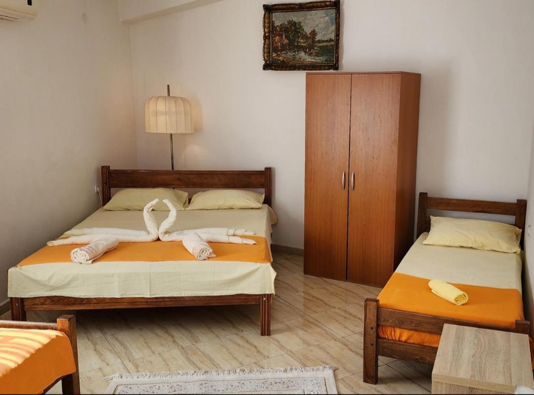Apartments Ishmi In Center Of Улцинь Номер фото